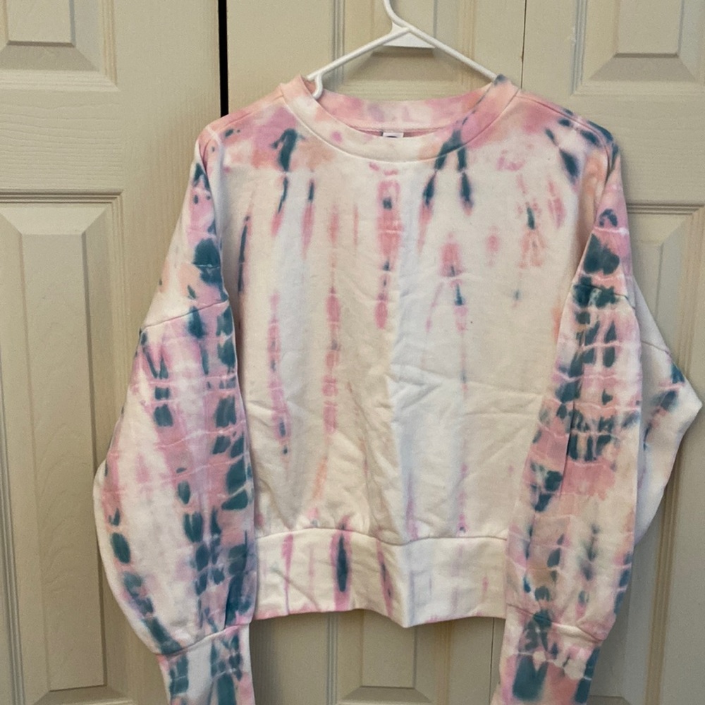 Cute tie dye sweatshirt